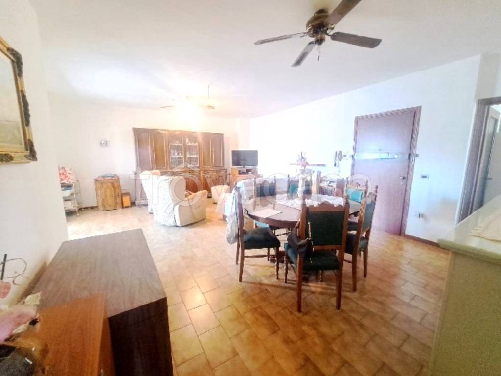 casa indipendente in vendita a Pesaro in zona Villa Fastiggi