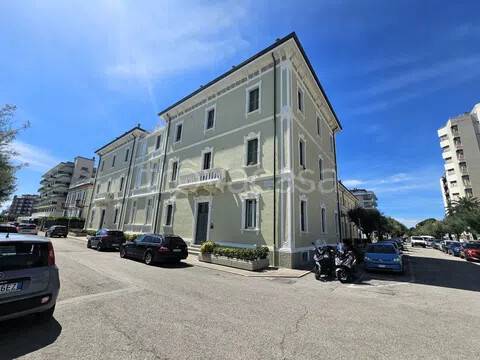 appartamento in vendita a Pesaro in zona Mare