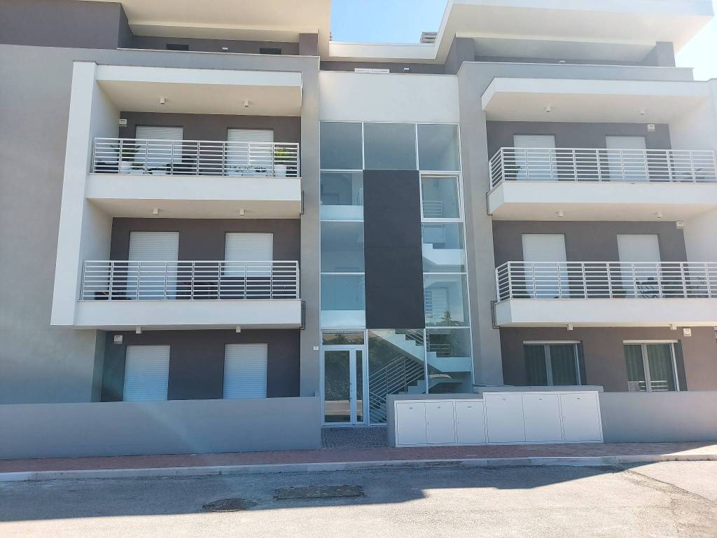 appartamento in vendita a Pesaro in zona Santa Veneranda