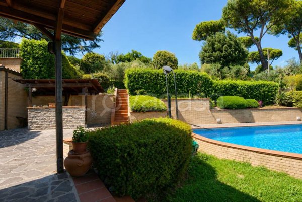 appartamento in vendita a Pesaro in zona San Bartolo