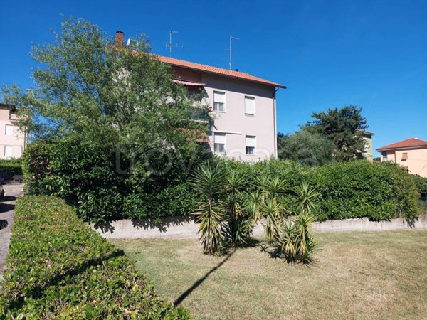 casa indipendente in vendita a Pesaro in zona Vismara