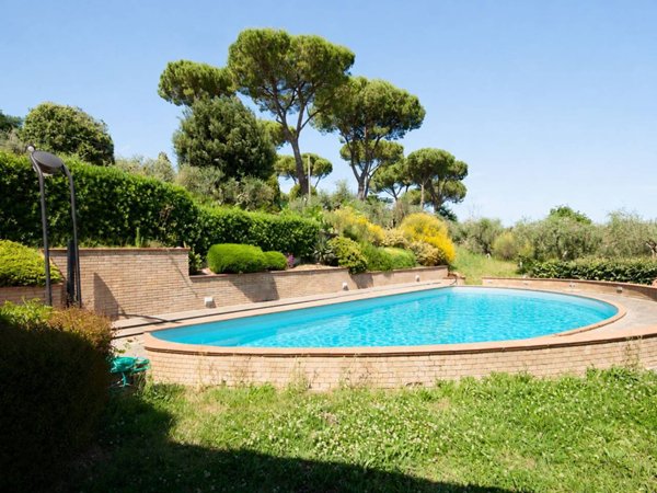 casa indipendente in vendita a Pesaro in zona Ghetto di Roncaglia