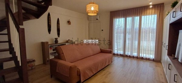 casa indipendente in vendita a Pesaro in zona Vismara