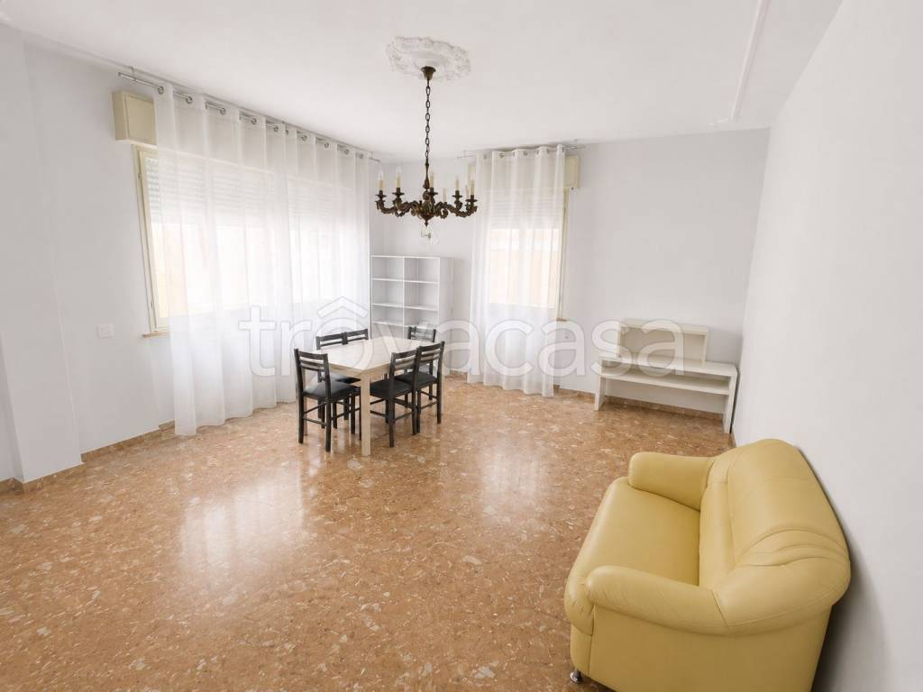 appartamento in vendita a Pesaro in zona Centro Città