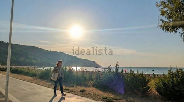 appartamento in vendita a Pesaro in zona San Bartolo