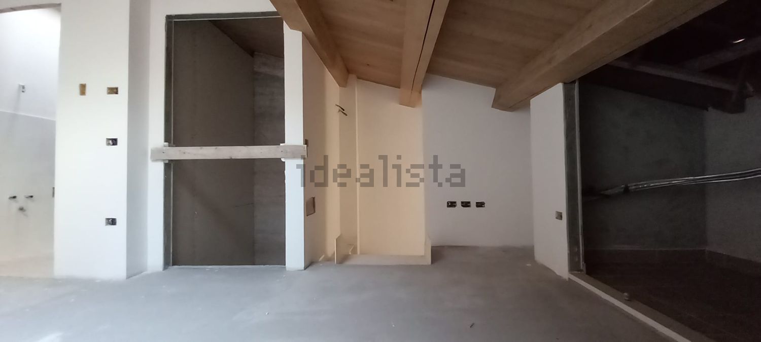 appartamento in vendita a Pesaro in zona Centro Città