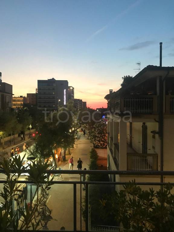 appartamento in vendita a Pesaro in zona Mare