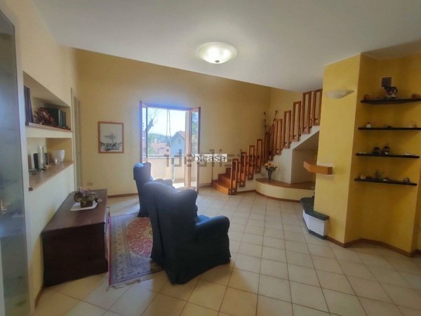 casa indipendente in vendita a Pesaro in zona Borgo Santa Maria