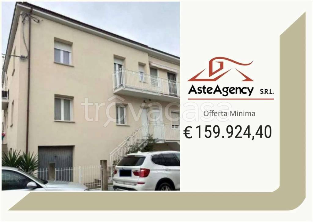appartamento in vendita a Pesaro in zona Loreto