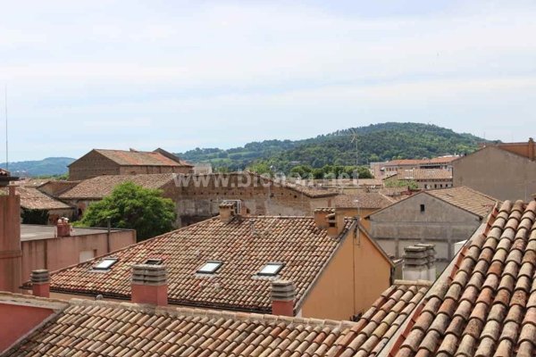 appartamento in vendita a Pesaro in zona Centro Città
