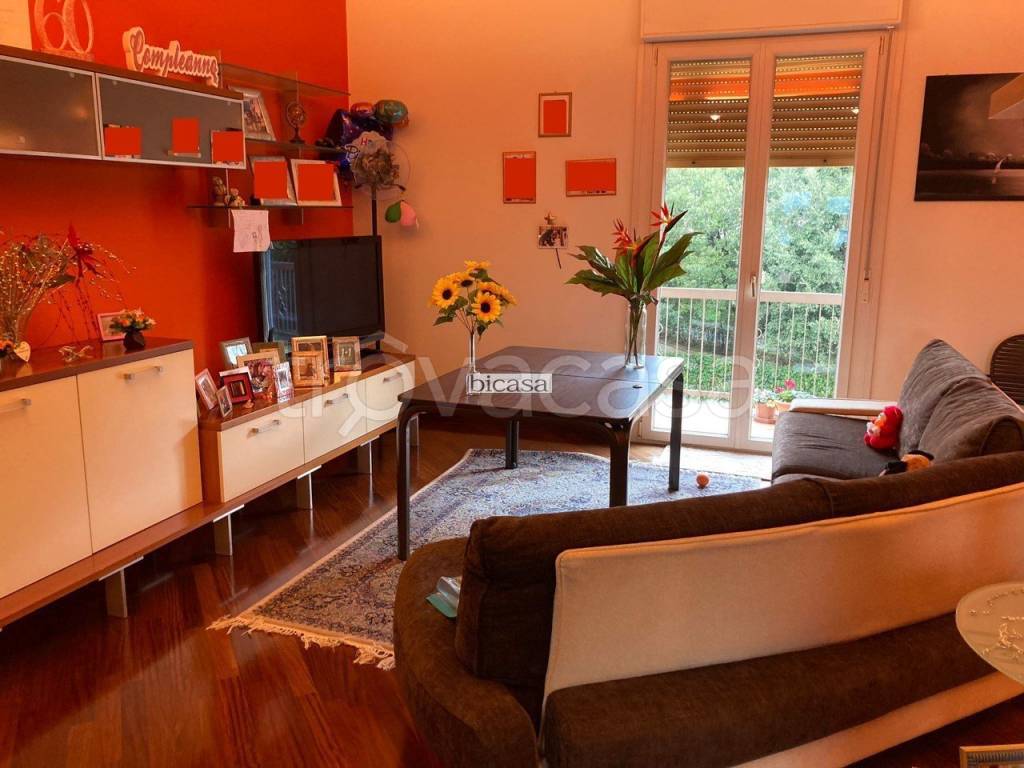 appartamento in vendita a Pesaro in zona Montegranaro