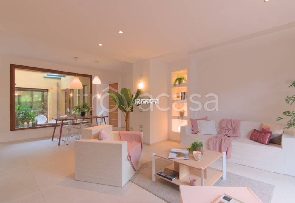 casa indipendente in vendita a Pesaro