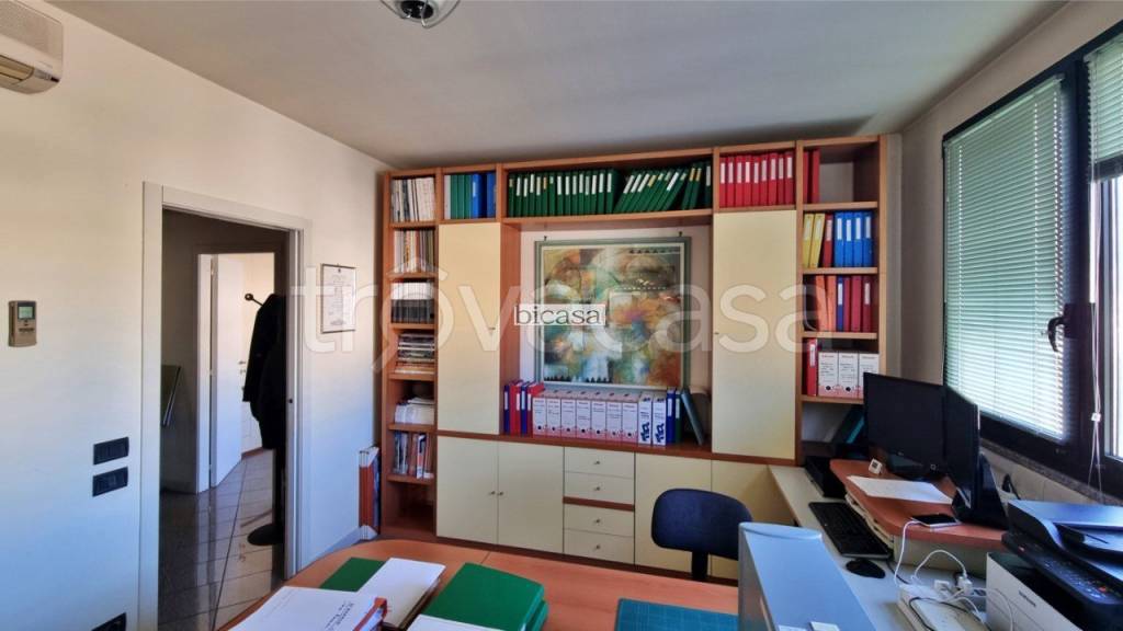 casa indipendente in vendita a Pesaro