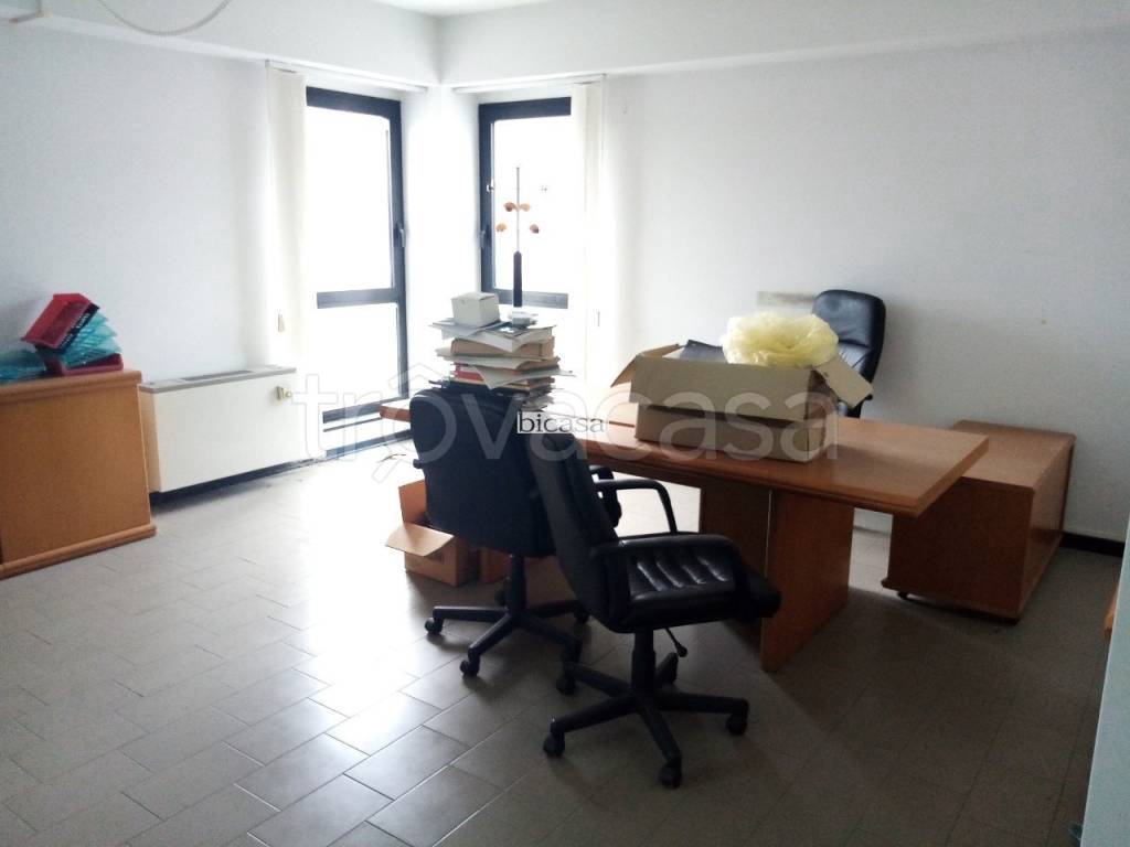 ufficio in vendita a Pesaro