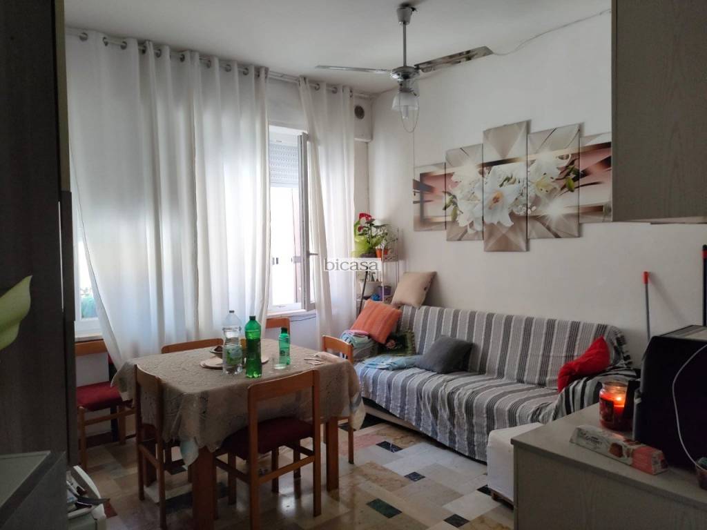 appartamento in vendita a Pesaro in zona Centro Città