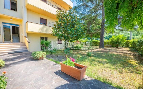 appartamento in vendita a Pesaro in zona Cattabrighe