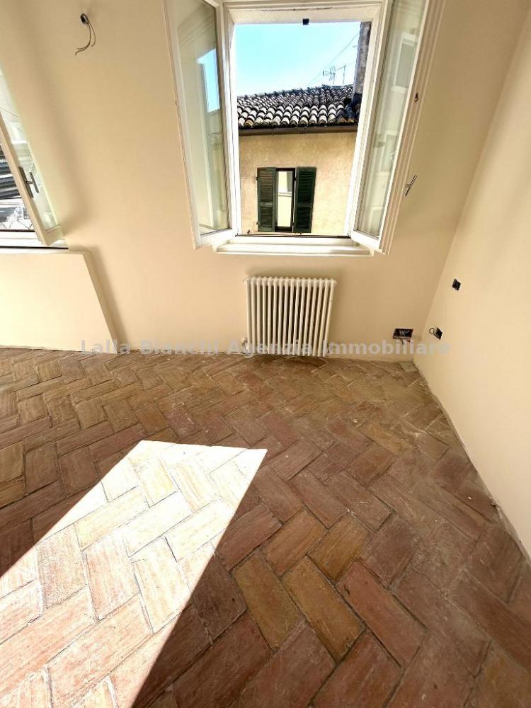 appartamento in vendita a Pesaro in zona Centro Città