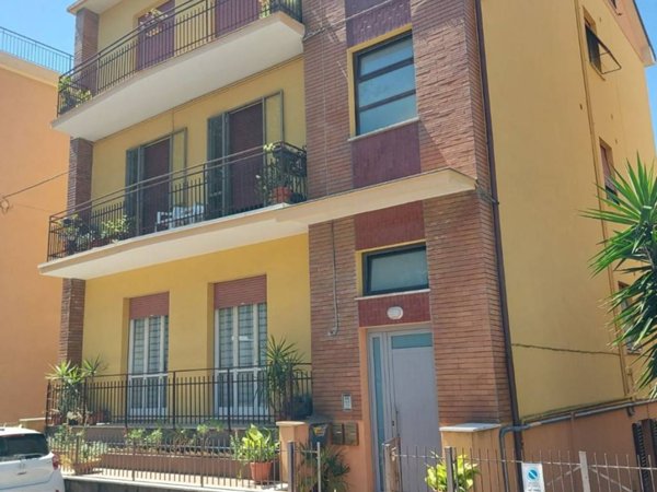 appartamento in vendita a Pesaro in zona Loreto