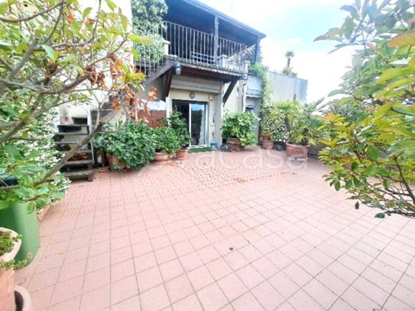 casa indipendente in vendita a Pesaro in zona Santa Veneranda