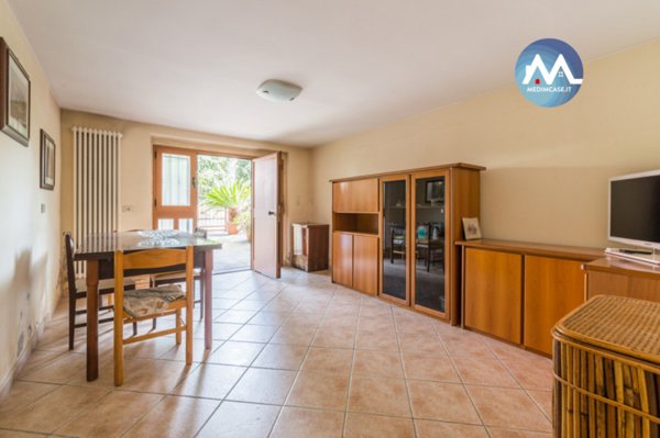 casa semindipendente in vendita a Pesaro in zona Cattabrighe