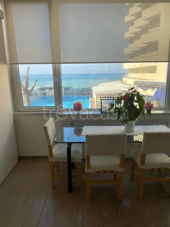 appartamento in vendita a Pesaro in zona Mare