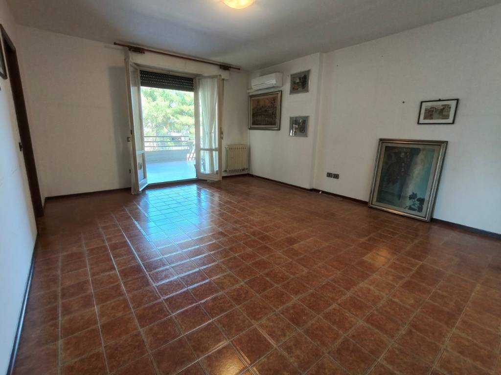 appartamento in vendita a Pesaro in zona Santa Veneranda