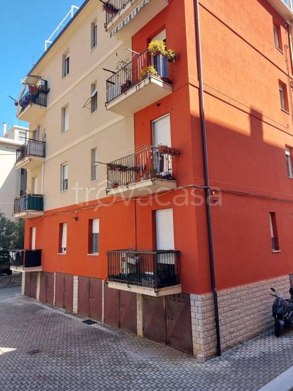 appartamento in vendita a Pesaro in zona Pantano