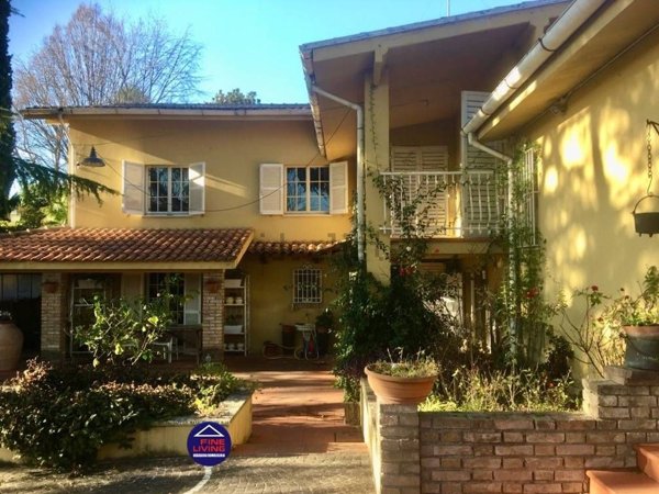 casa indipendente in vendita a Pesaro in zona Sminatori