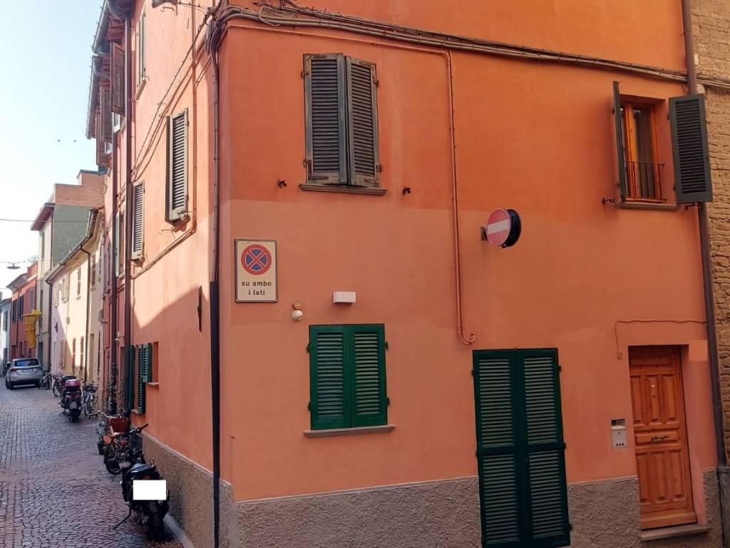 casa indipendente in vendita a Pesaro in zona Centro Città