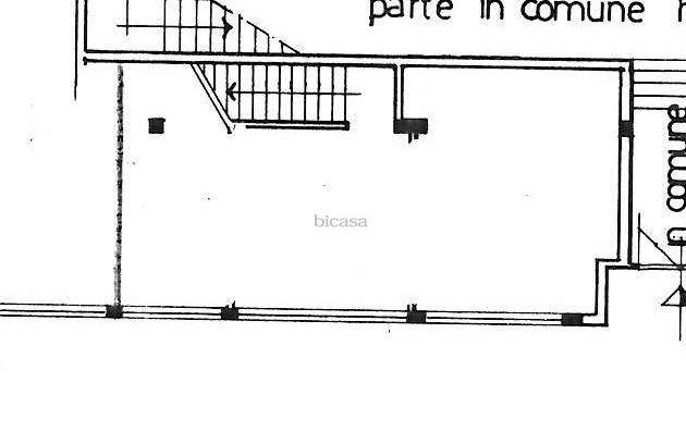negozio in vendita a Pesaro in zona Centro Città