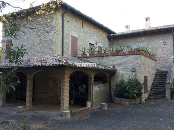 casa indipendente in vendita a Pesaro in zona Tresole