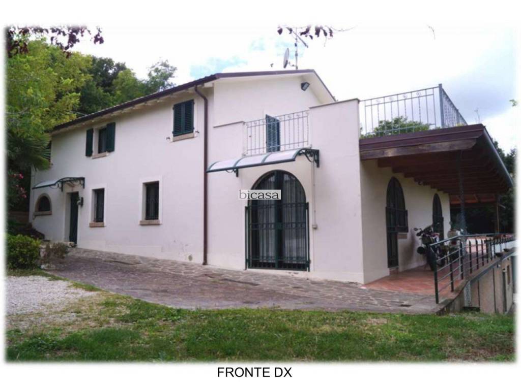 casa indipendente in vendita a Pesaro in zona Ghetto