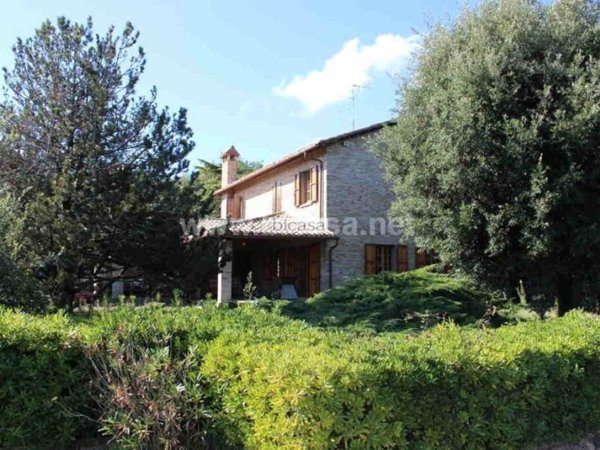 casa indipendente in vendita a Pesaro in zona Ginestreto