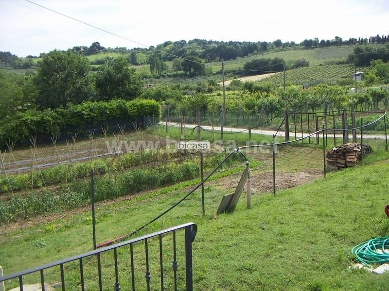 casa indipendente in vendita a Pesaro in zona Villa Fastiggi