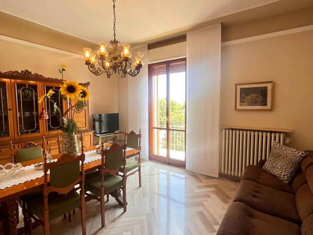 appartamento in vendita a Pesaro in zona Soria