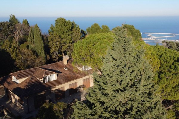 casa indipendente in vendita a Pesaro in zona San Bartolo