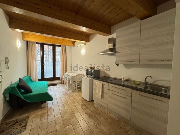 appartamento in vendita a Pesaro in zona Centro Città