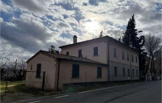 casa indipendente in vendita a Pesaro in zona Ginestreto