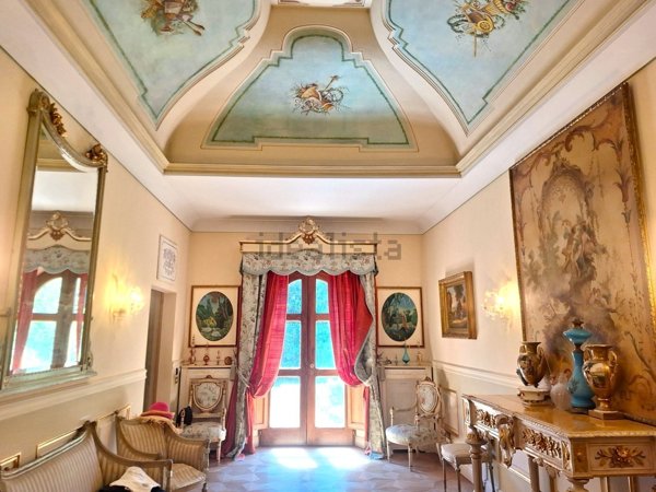 casa indipendente in vendita a Pesaro in zona Centro Città