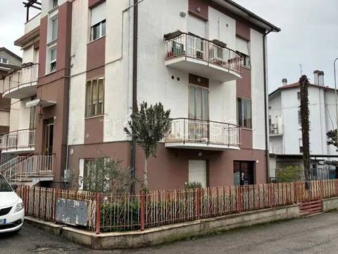 appartamento in vendita a Pesaro in zona Case Bruciate