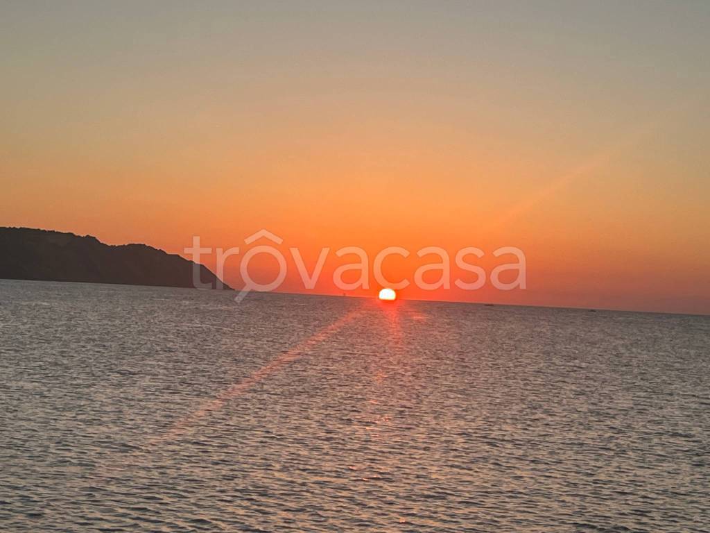 appartamento in vendita a Pesaro in zona Baia Flaminia