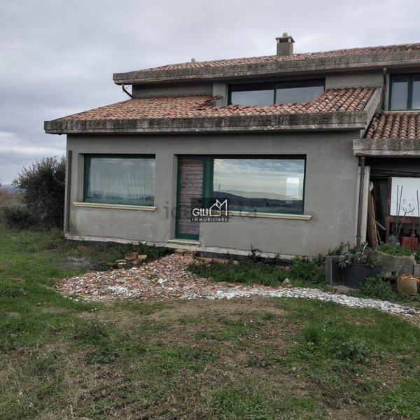 casa indipendente in vendita a Pesaro