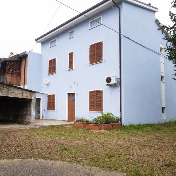 casa indipendente in vendita a Pesaro in zona Muraglia