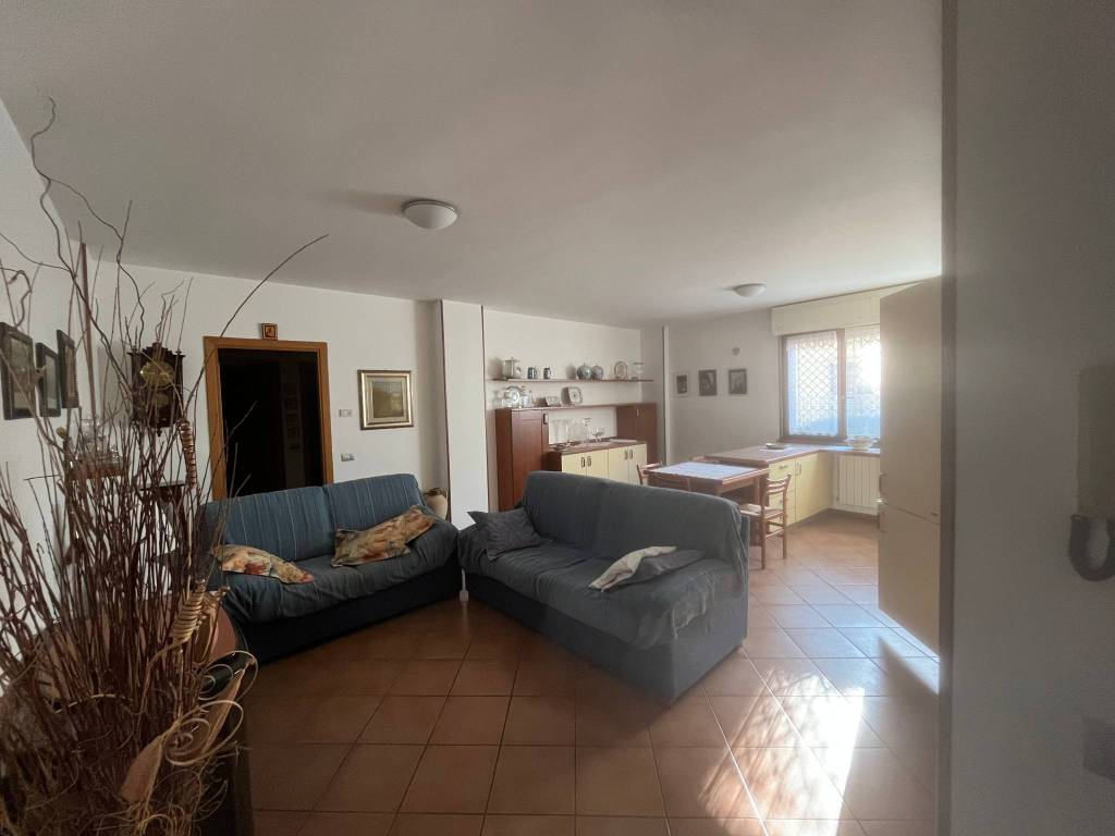 appartamento in vendita a Pesaro in zona Centro Città