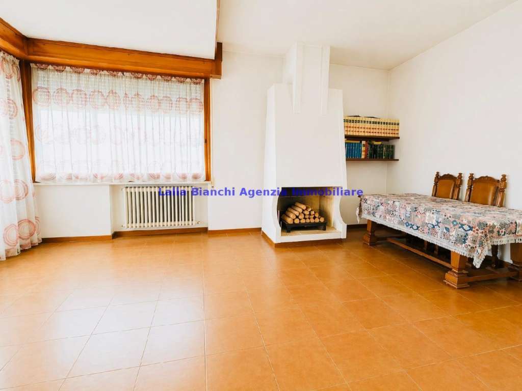 casa indipendente in vendita a Pesaro in zona Pantano