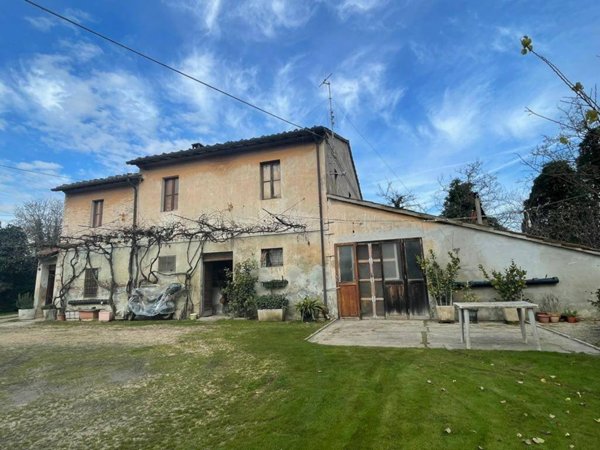 casa indipendente in vendita a Pesaro in zona Case Bruciate