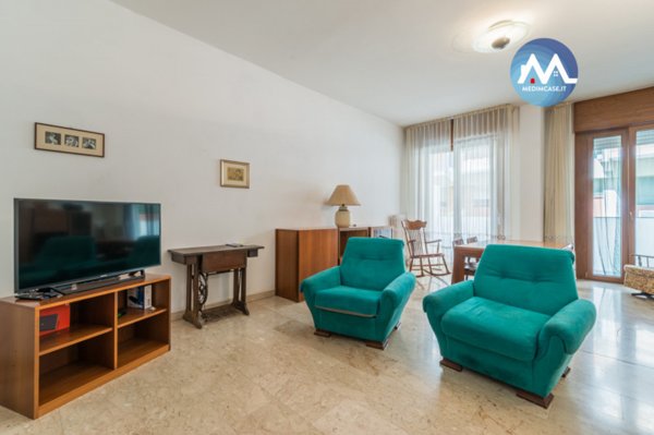 appartamento in vendita a Pesaro in zona Mare