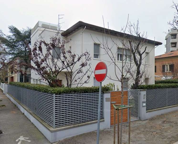 casa indipendente in vendita a Pesaro