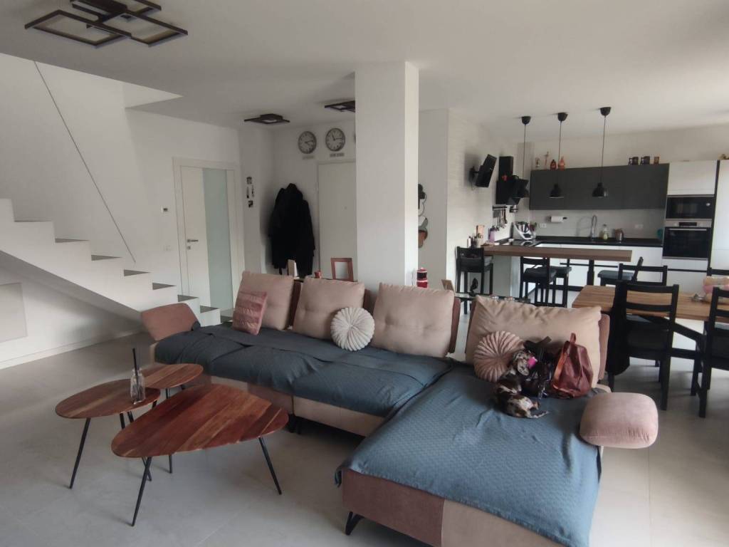 appartamento in vendita a Pesaro in zona Villa Fastiggi
