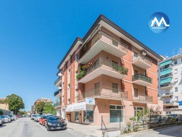 appartamento in vendita a Pesaro in zona Loreto